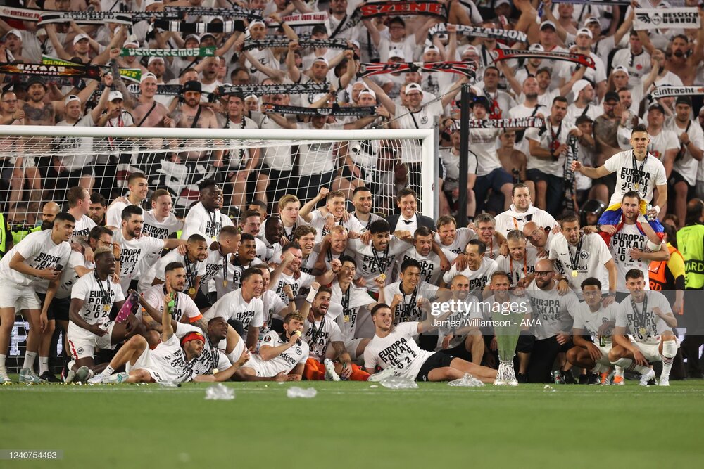 جشن قهرمانی آلمانیها در لیگ اروپا/عکس