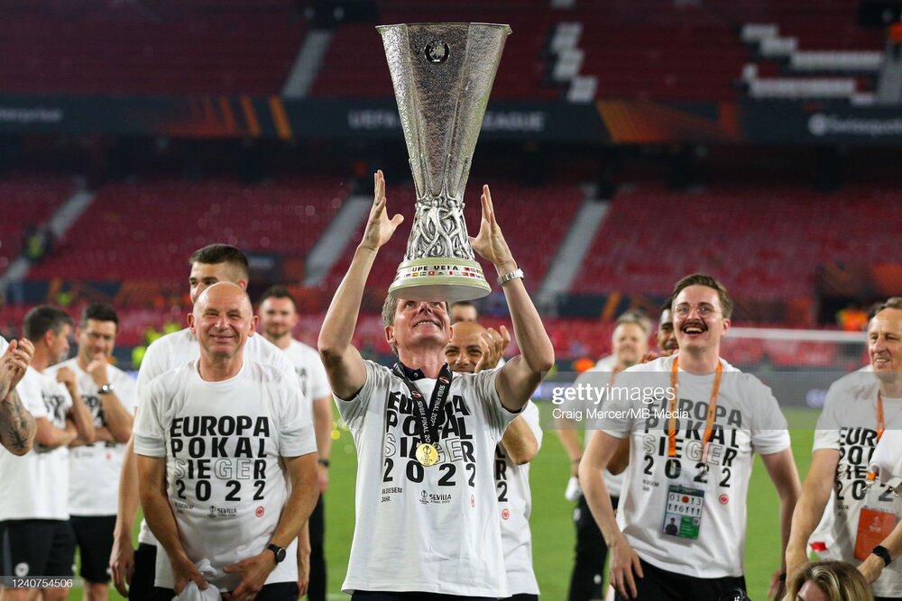 جشن قهرمانی آلمانیها در لیگ اروپا/عکس