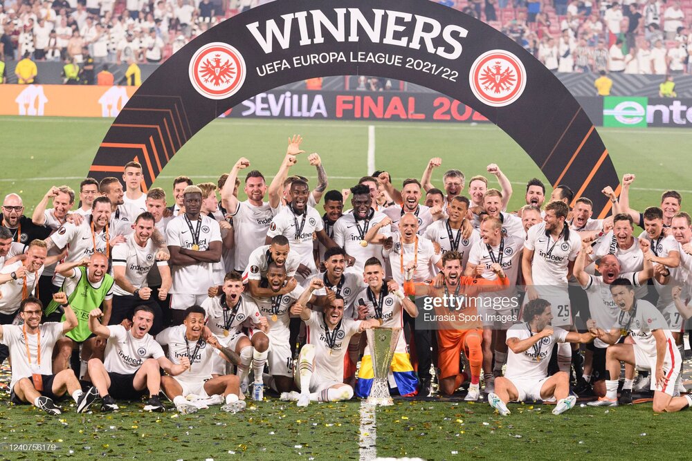 جشن قهرمانی آلمانیها در لیگ اروپا/عکس