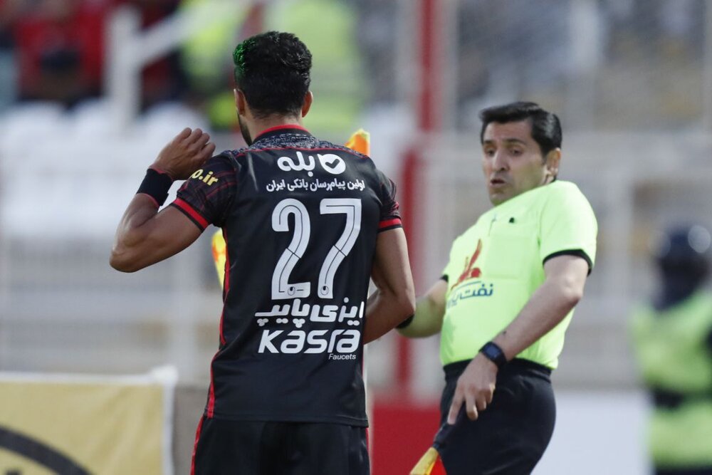 تصاویر باورنکردنی از اتفاقات بازی تراکتور و پرسپولیس