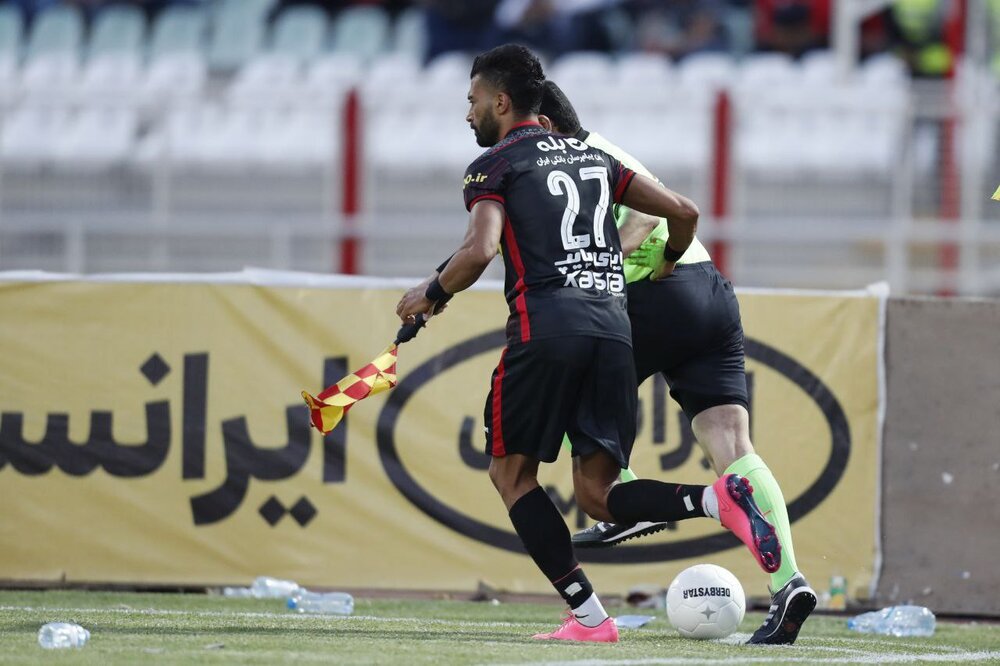 تصاویر باورنکردنی از اتفاقات بازی تراکتور و پرسپولیس