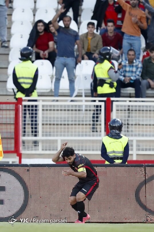 خشم و فرار عالیشاه در تبریز / عکس 2