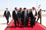 «سلطان» ، پای پرواز آمد / استقبال رسمی از رئیس جمهور در عمان