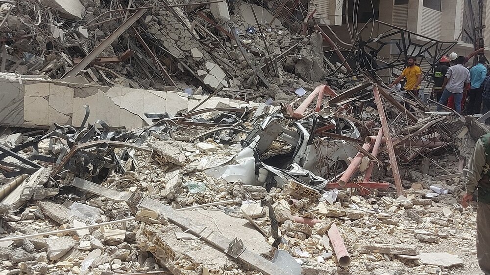 گزارش تصویری اختصاصی خبرآنلاین از عمق حادثه متروپل آبادان