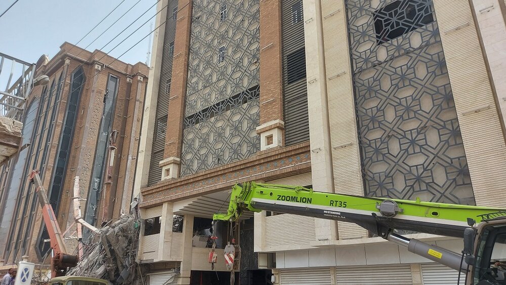 گزارش تصویری اختصاصی خبرآنلاین از عمق حادثه متروپل آبادان