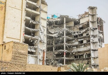 آواربرداری ساختمان مترو پل آبادان