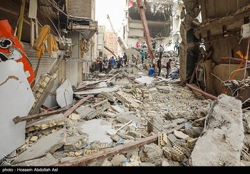 آواربرداری ساختمان مترو پل آبادان
