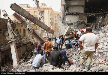 آواربرداری ساختمان مترو پل آبادان