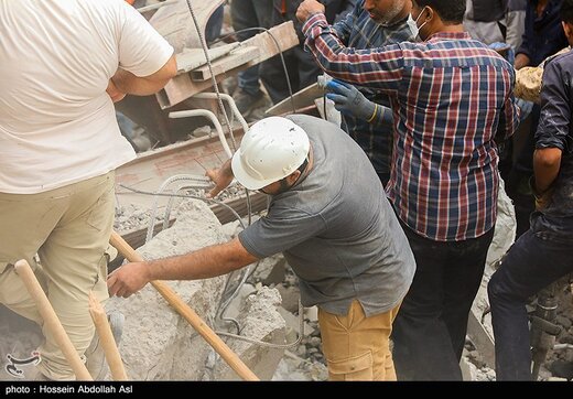 آواربرداری ساختمان مترو پل آبادان