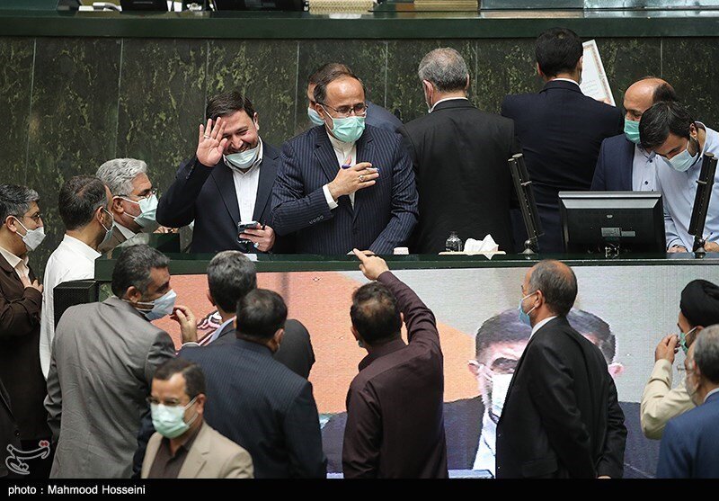 سیسونی ، به تعداد آرا و اعتبار قالیباف ضربه می زند؟ / بازی «تاج و تخت» در هیات رییسه مجلس انقلابی