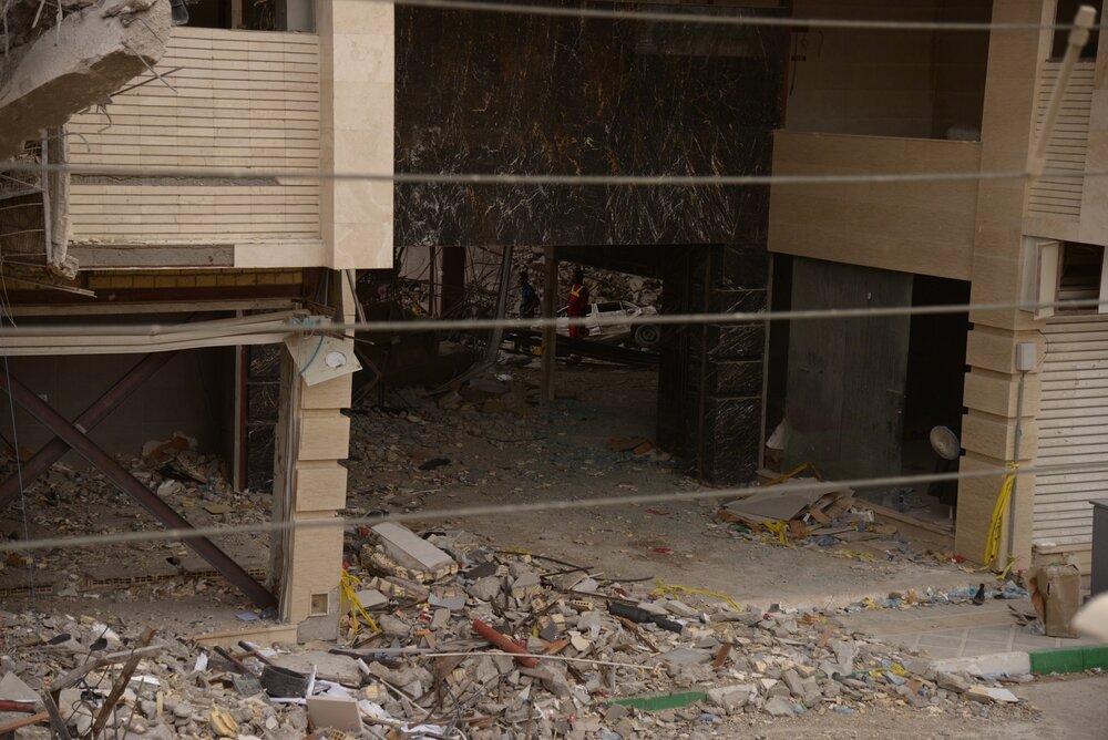 5700340 - تصاویر | گزارش اختصاصی خبرآنلاین از آواربرداری ساختمان متروپل در آبادان