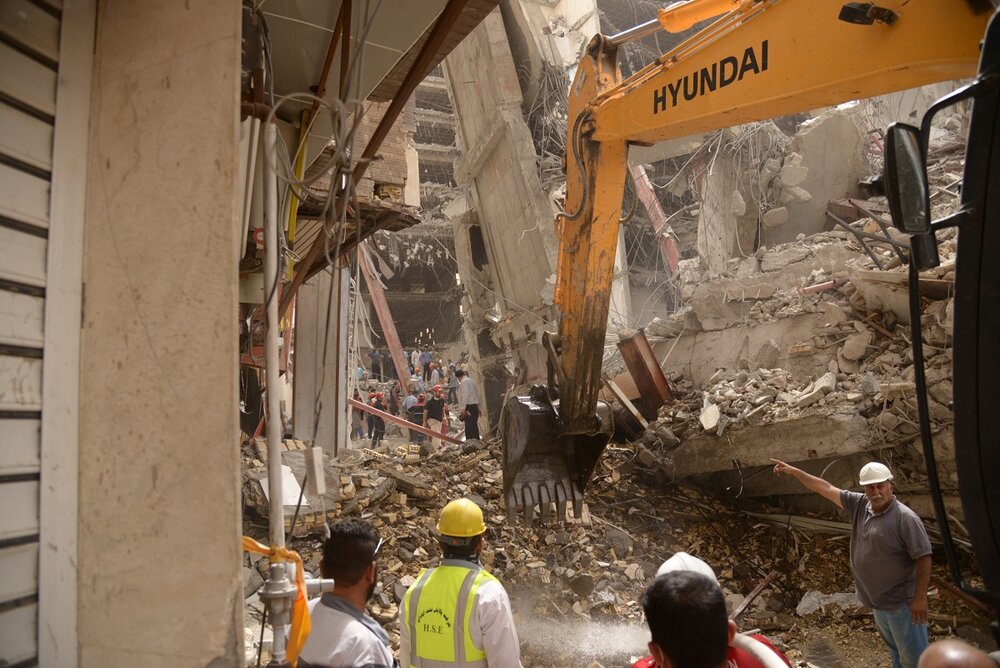 تصاویر | گزارش اختصاصی خبرآنلاین از آواربرداری ساختمان متروپل در آبادان