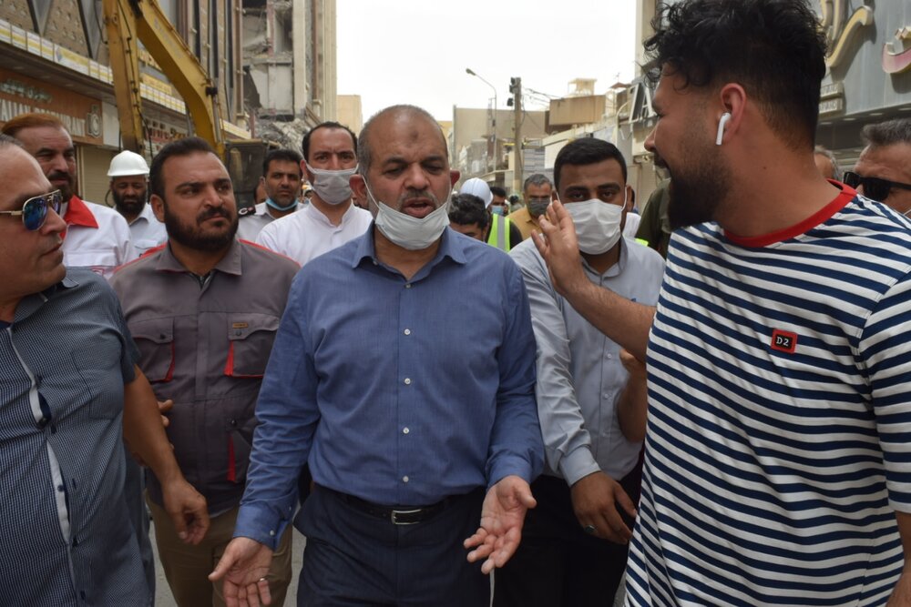 تصاویر | بازدید وزیر کشور از ساختمان متروپل آبادان