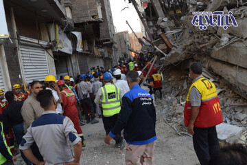 اعزام ۵۰ آتشنشان باتجربه از تهران به متروپل آبادان اعزام ۵۰ آتشنشان باتجربه از تهران به متروپل آبادان