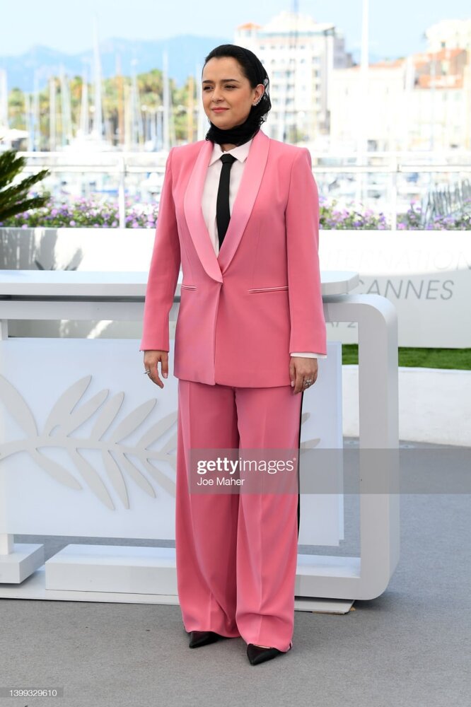 ترانه علیدوستی با کت و شلوار صورتی در جشنواره فیلم کن / عکس 2