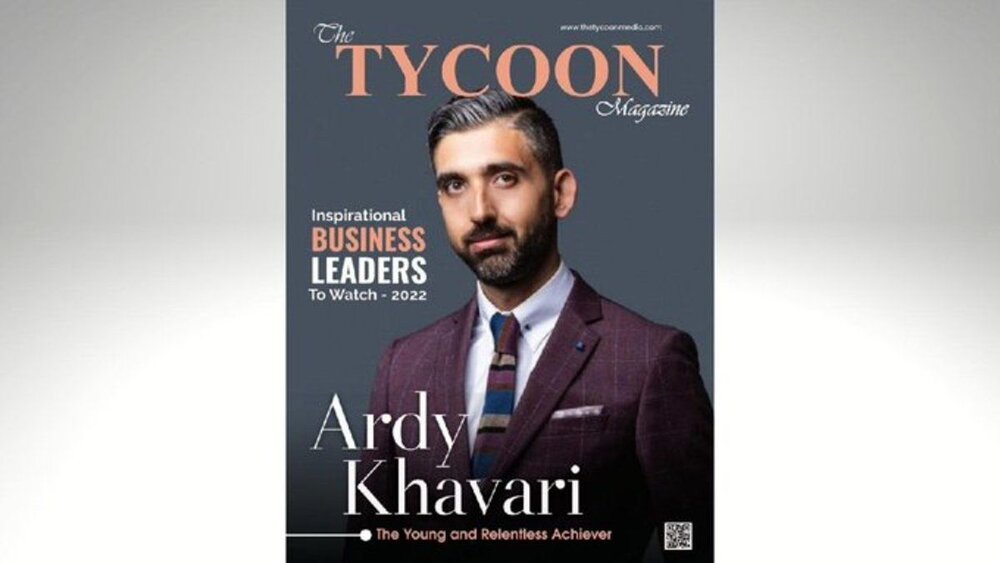 فرزند خاوری اختلاس گر بزرگ پول ملت ایران، «تاجر الهامبخش سال» شد! + عکس