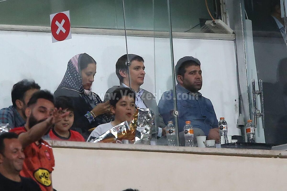 تنها زن تماشاگر بازی پرسپولیس چه کسی بود؟