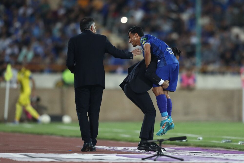 حردانی روی دوش مجیدی تعویض شد!/عکس