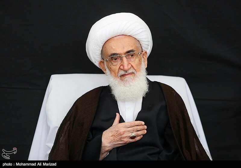 آیتالله نوریهمدانی : مردم به ما میگویند چرا درباره گرانی حرفی نمیزنید ؟ / حرف و صدای ما به جای نمی رسد و پخش نمی کنند