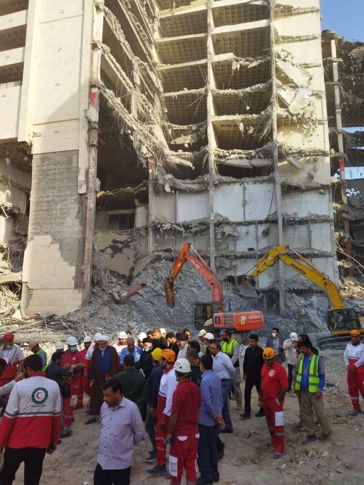 رئیسی ، سرزده به «متروپل» رفت + عکس ها