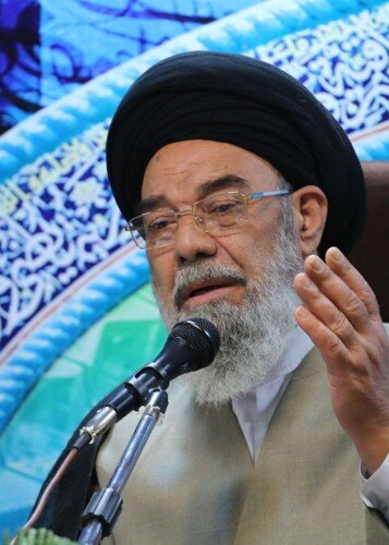 طباطبایینژاد امام جمعه اصفهان : کسب جایزه در جشنواره هایی مثل «کن» به دلیل نابکاری و جنایت کاری است / شاید مالک «متروپل» مقصر نبوده و ناظر خطا کرده