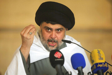 الصدر يهاجم أمريكا وسفيرتها لدى العراق الصدر يهاجم أمريكا وسفيرتها لدى العراق