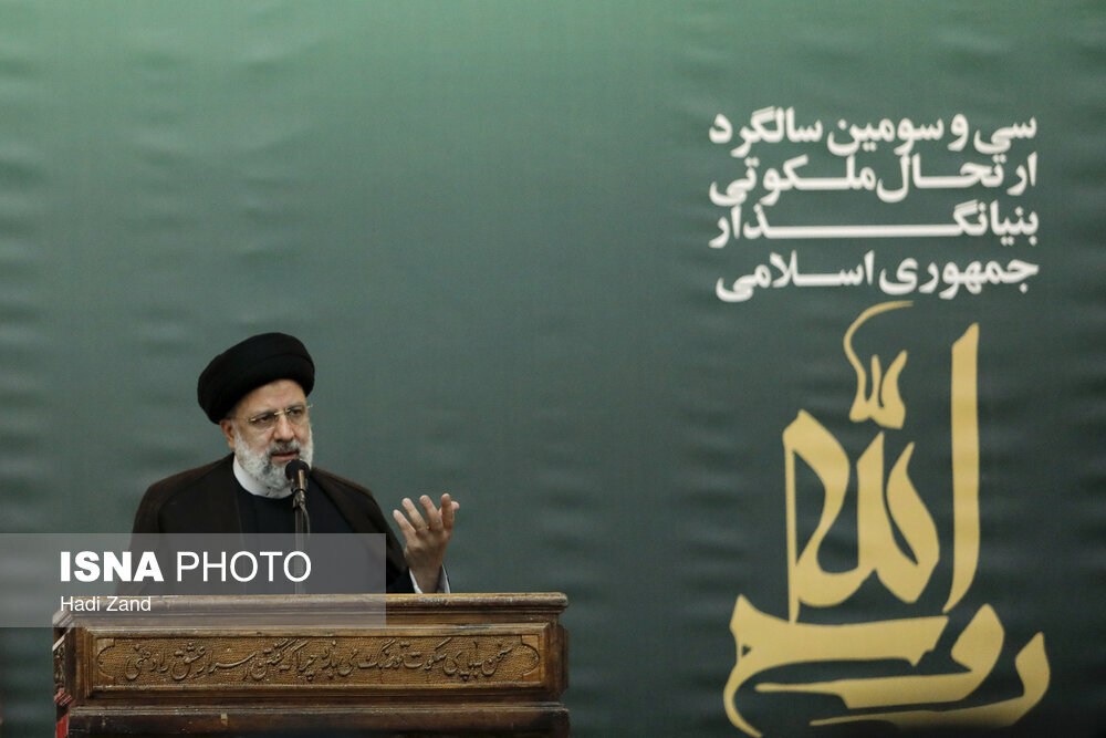 رئیسی در حرم امام راحل : امام (ره) میزان را رای ملت می دانستند / اعلام میدارم بر تمام مشکلات ، فائق و پیروز خواهیم شد