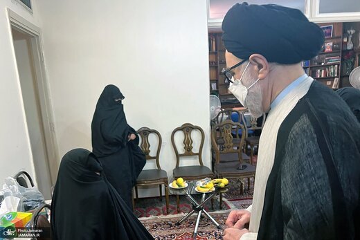 حضور سید محمد خاتمی در منزل مرحوم سید محمود دعایی (ره)