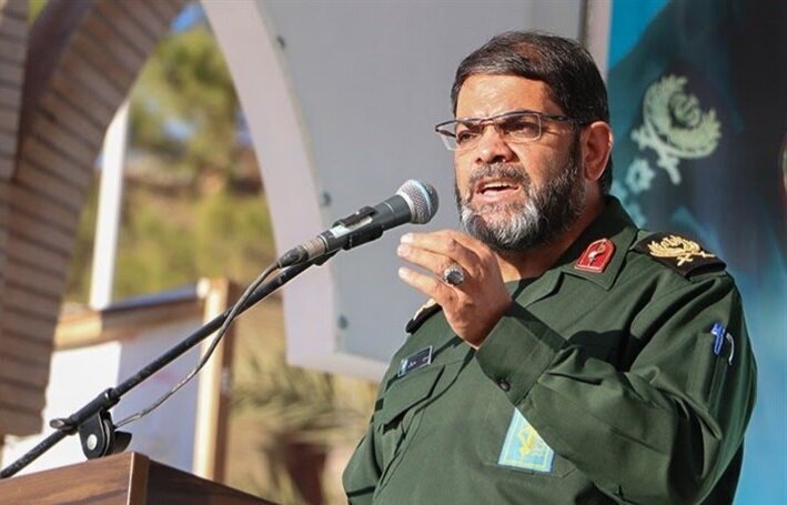 شامِ پنیر و گردویی که سردار سلیمانی از باغ پدرش آورد/ او یک ریال و یک دلار هم حق مأموریت نگرفت