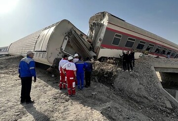 چه کسی دستور حرکت بیل‌مکانیکی روی ریل در هنگام نزدیک شدن قطار مسافری را داد؟/ دو عامل بروز سانحه‌ قطار مشهد - یزد اعلام شد