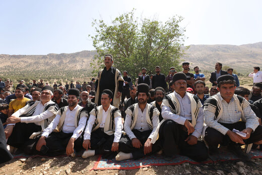 دیدار چهره به چهره رئیس جمهور در روستای لبد
