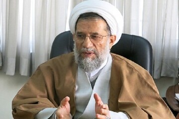 رئیس سازمان عقیدتی سیاسی ارتش : دشمن با فشار حداکثری در صدد خسته کردن مردم از انقلاب و رهبری است /  از منظر قرآن ، انسان در رنج آفریده شده است 