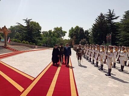 استقبال رسمی رئیس جمهور از نیکلاس مادورو