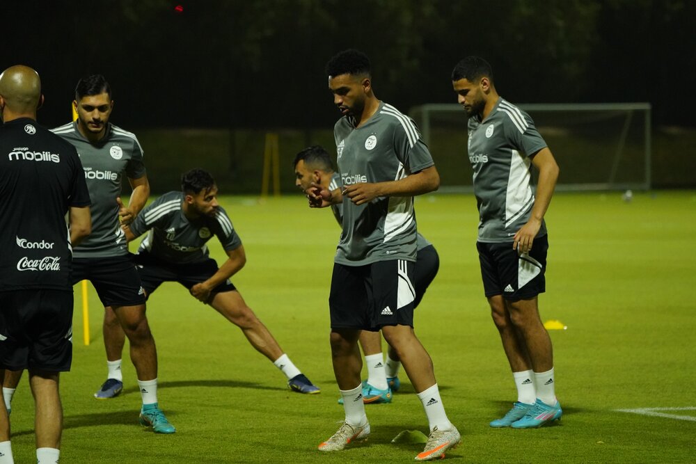 الجزایر آماده تقابل با شاگردان اسکوچیچ/عکس
