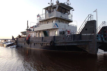 تصاویر | برخورد مرگبار قایق با کشتی باری در روسیه 