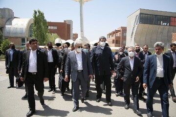 مادورو يرحب بدعم ايران لانشاء واحات التكنولوجيا في فنزويلا مادورو يرحب بدعم ايران لانشاء واحات التكنولوجيا في فنزويلا