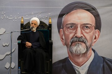 دعایی نشان داد می‌توان مدیری بدون دربان بود و حتی دفترداری نداشت/ گوهرهای بزرگی در استان کرمان داریم که تا زنده هستند کمتر قدردانی می‌شوند