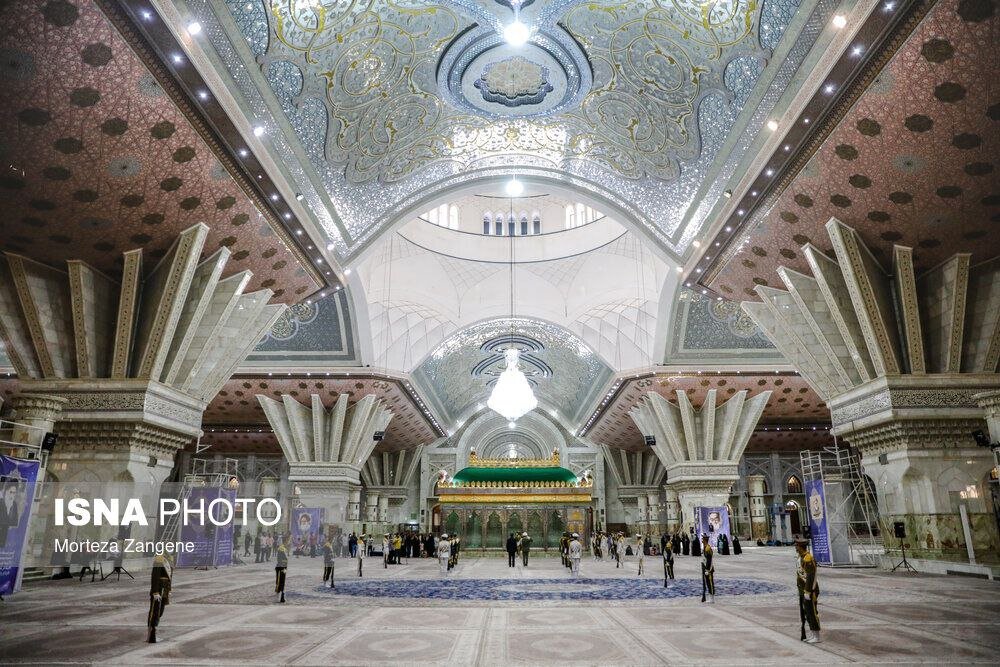 تصاویری از حضور رییس جمهور ونزوئلا در حرم امام خمینی (ره)