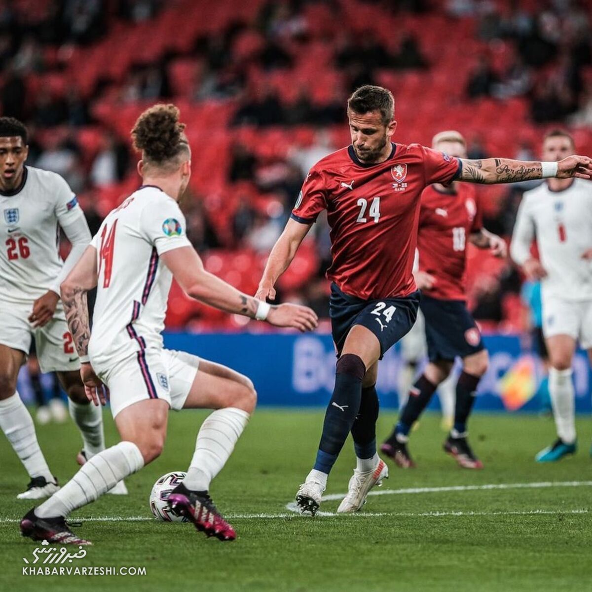 غول ۱۹۴ سانتی به پرسپولیس معرفی شد/عکس