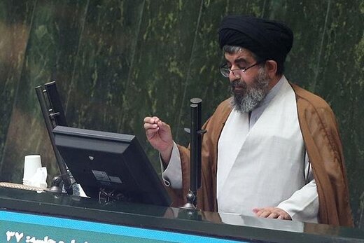 تذکر شفاهی لارگانی : استعفای عبدالملکی خوب و انتخابش از همان ابتدا اشتباه بود