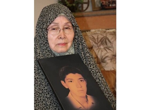 عیادت سفیر ژاپن از مادر یک شهید در تهران/ عکس 