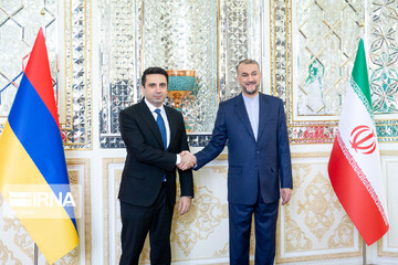 رئيس البرلمان الارميني يطلب دعم ايران لابرام معاهدة سلام مع جمهورية آذربيجان
