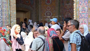 إيرادات السياحة الإيرانية تنمو بنسبة 40% في2021