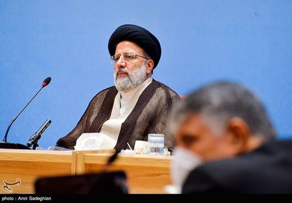 چرا تورم از سال ۱۳۹۷ تاکنون همواره روند افزایشی را طی کرده ؟ / چه کسی به رئیسجمهور آمارهای نادرست میدهد؟