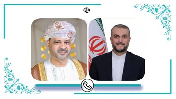 محادثة هاتفية بين وزيري خارجية إيران وسلطنة عمان