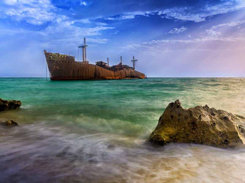 چگونه بلیط هواپیما کیش، مشهد و استانبول را گران نخریم؟