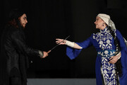 عکس | گریم متفاوت و جالب طناز طباطبایی و جواد عزتی در کنسرت نمایش «سی صد»