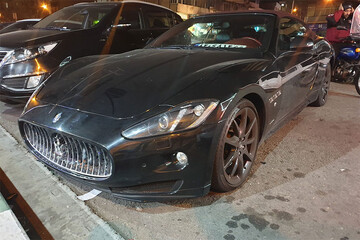 عکس | قیمت‌های باورنکردنی در بازار خودرو؛ لندکروز ۲۵۰ میلیون تومان شد!