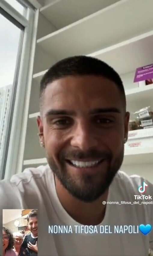 تماس تصویری ستاره سابق آبیها برای دلداری به یک هوادار/عکس