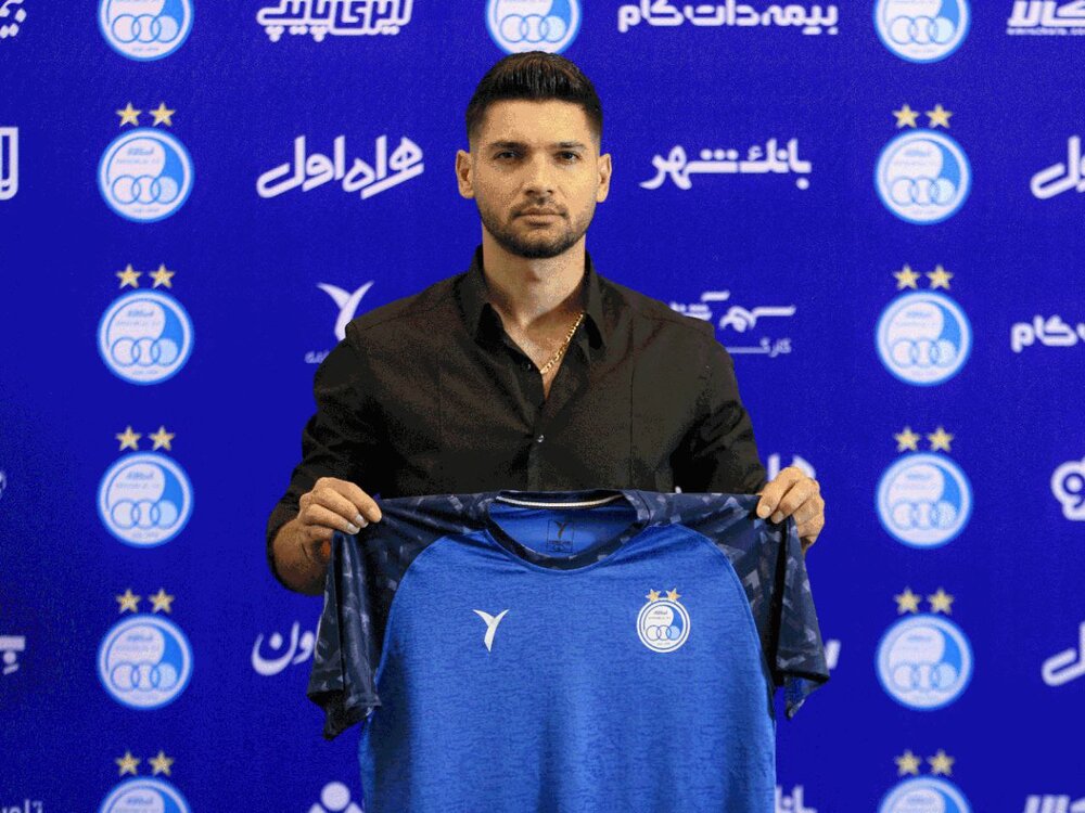 ستاره استقلال دوساله تمدید کرد/عکس